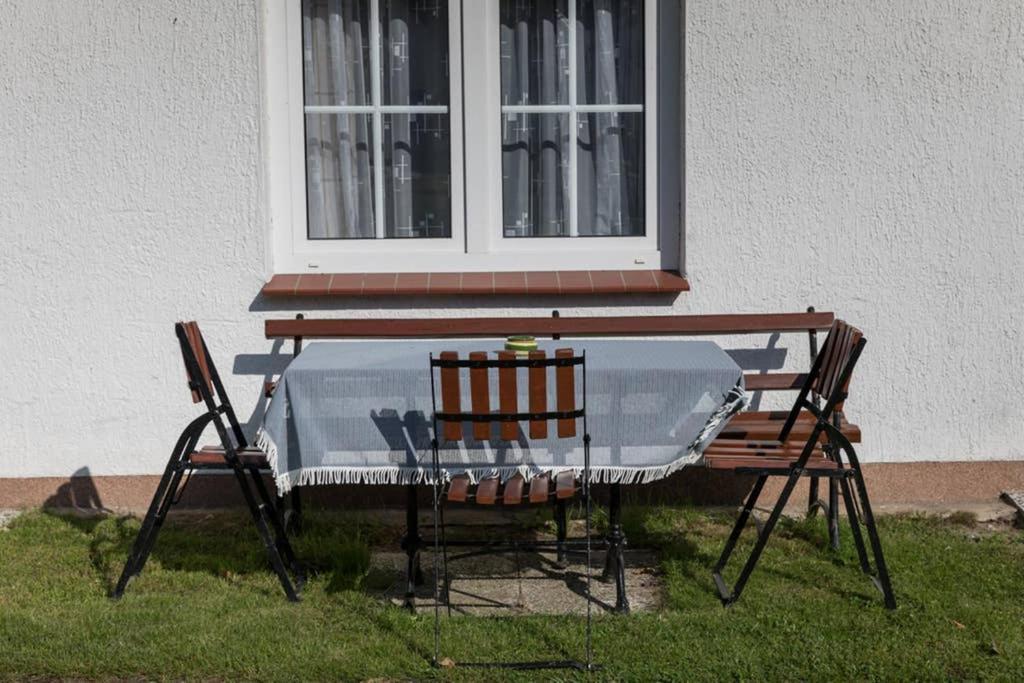 Lacky - Kleines Familienreihenmittelhaus In Grieben Hiddensee Luaran gambar