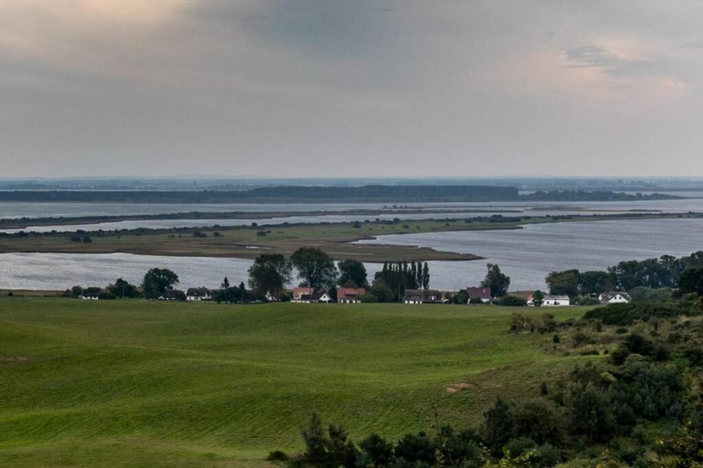 Lacky - Kleines Familienreihenmittelhaus In Grieben Hiddensee Luaran gambar