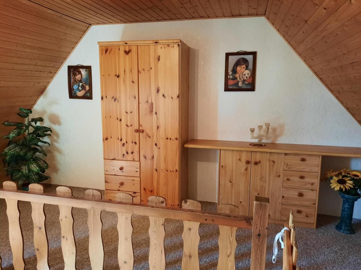 Lacky - Kleines Familienreihenmittelhaus In Grieben Hiddensee Luaran gambar